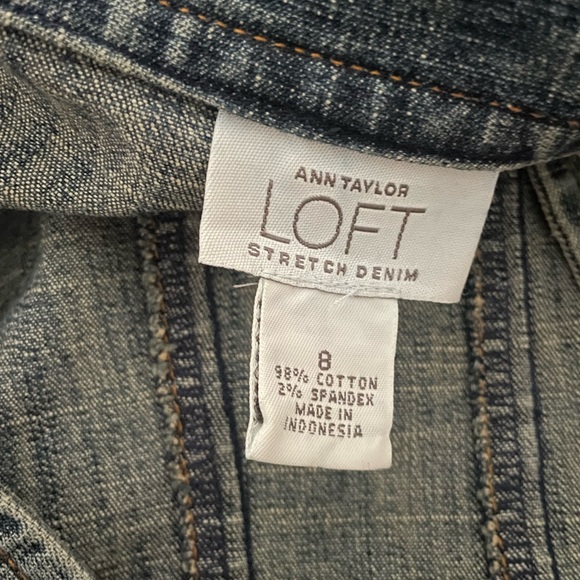 LOFT ANN TAYLOR DENIM JACKET - Picture 5 of 8